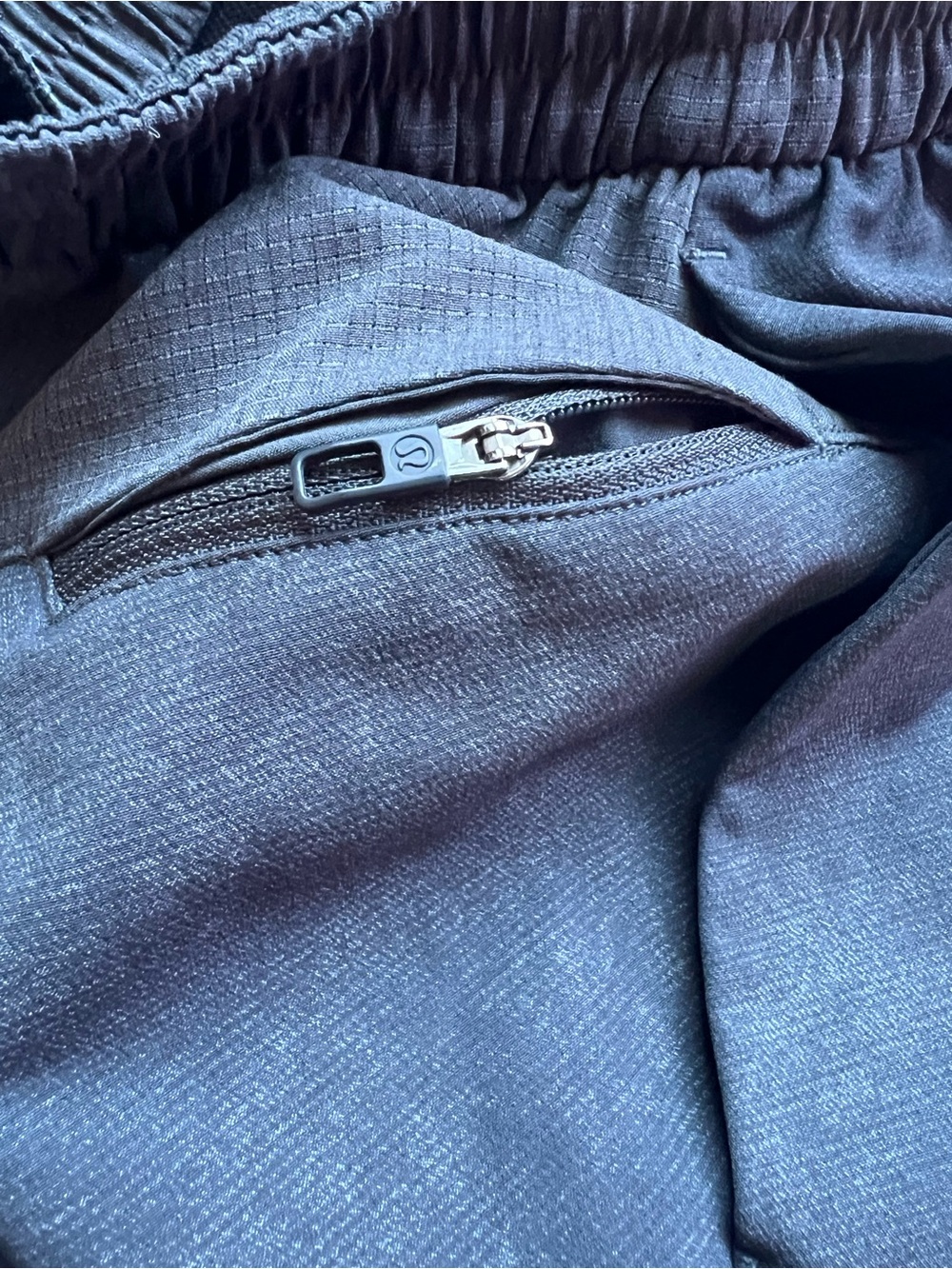 Lululemon Men's Dark Heather Gray Cross Challenger Joggers Performance Wear XS - Picture 7 of 16